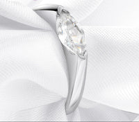 <tc>Eleganter Ring Marquise-Moissanit </tc>
