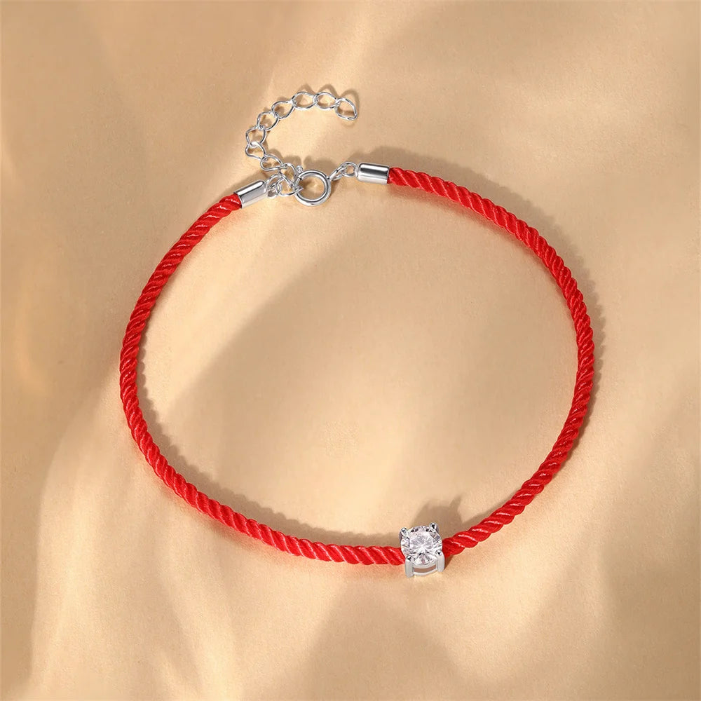 <tc>Rotes Kordelarmband – Moissanit-Glanz</tc>