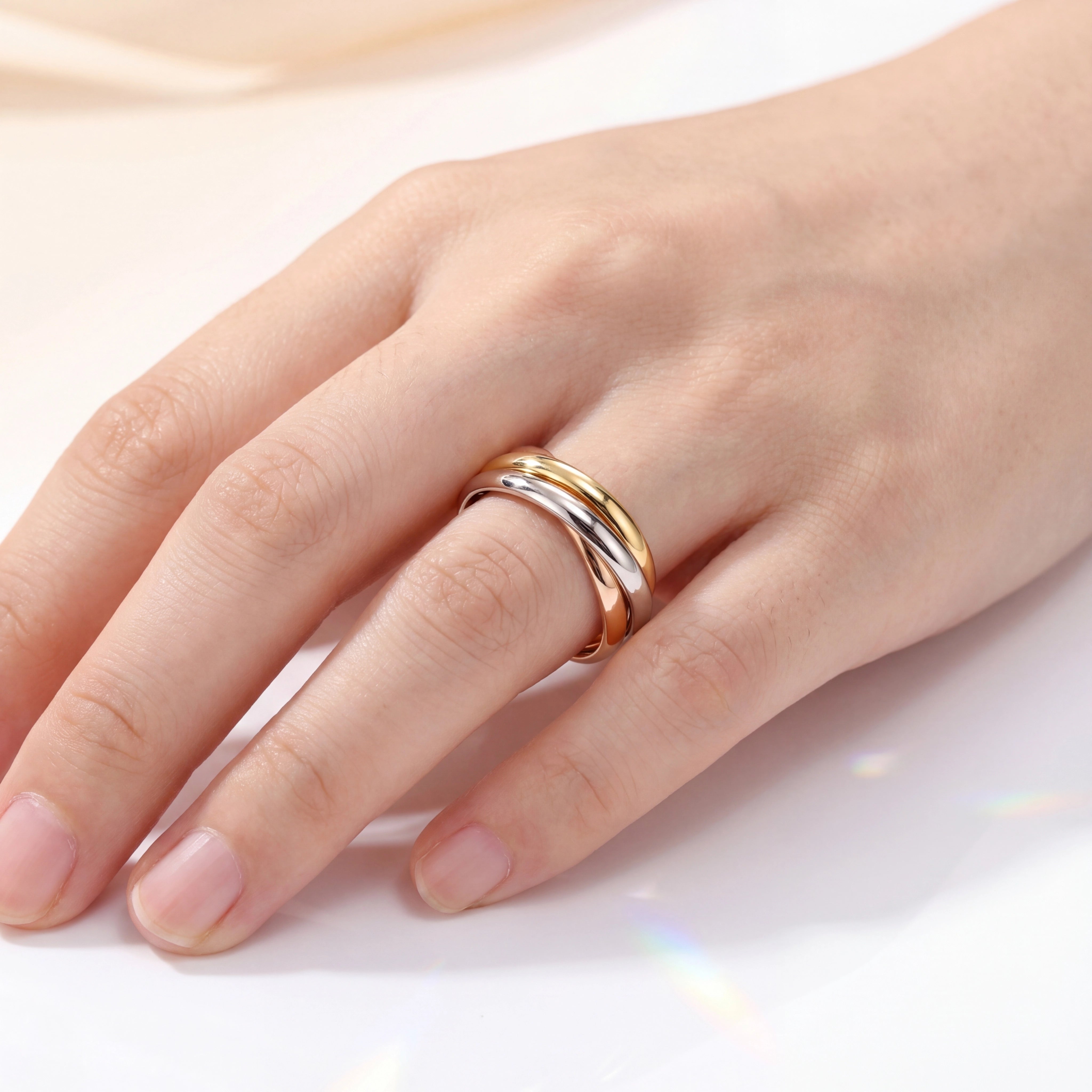 <tc>Ring Trilogie — Drei funkelnde Elemente in Bewegung</tc>